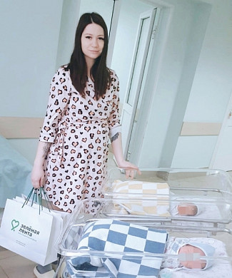 В родильном доме №1 города Иваново приняли первую в 2025-м королевскую двойню